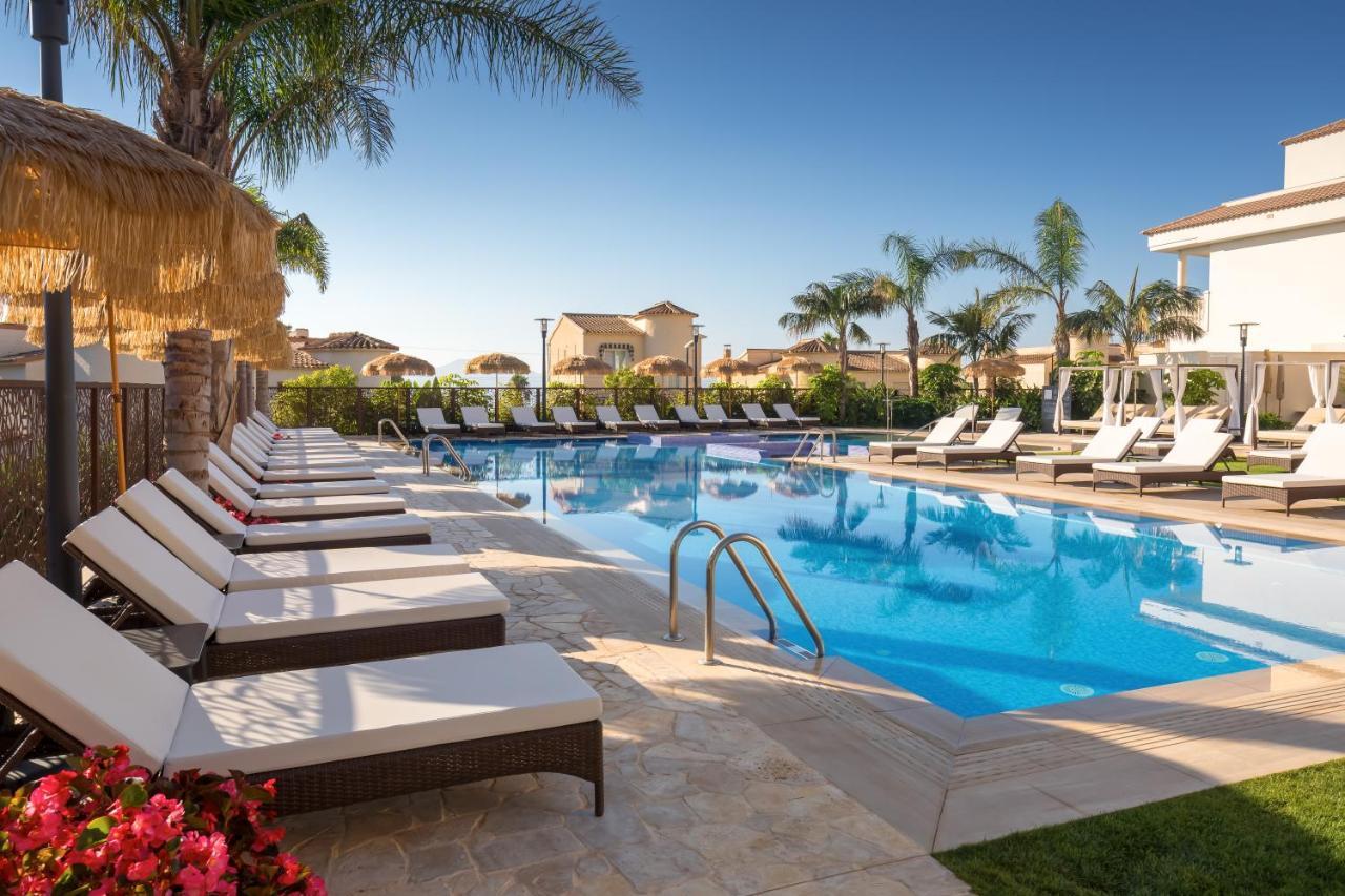Barcelo La Nucia Hills Hotel Exterior photo Pool at the Hotel