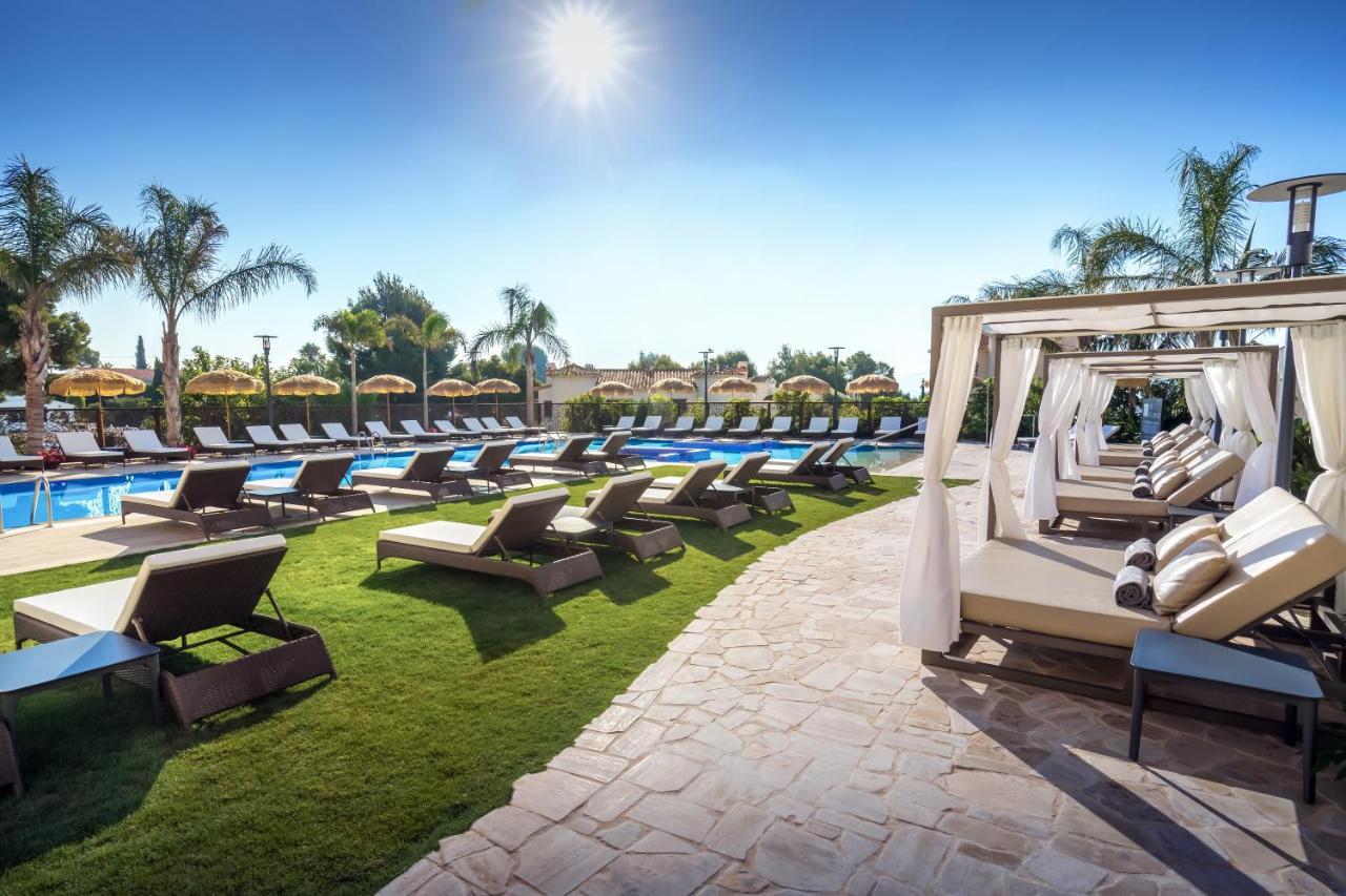 Barcelo La Nucia Hills Hotel Exterior photo The pool at the JW Marriott Scottsdale Camelback Resort and Spa