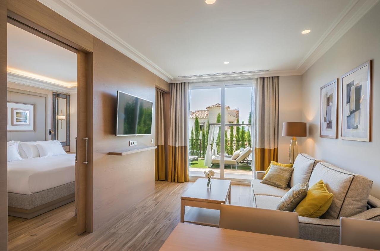 Barcelo La Nucia Hills Hotel Exterior photo Suite