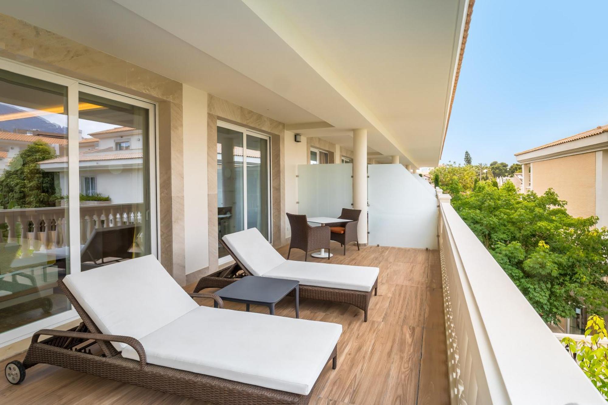Barcelo La Nucia Hills Hotel Exterior photo A balcony